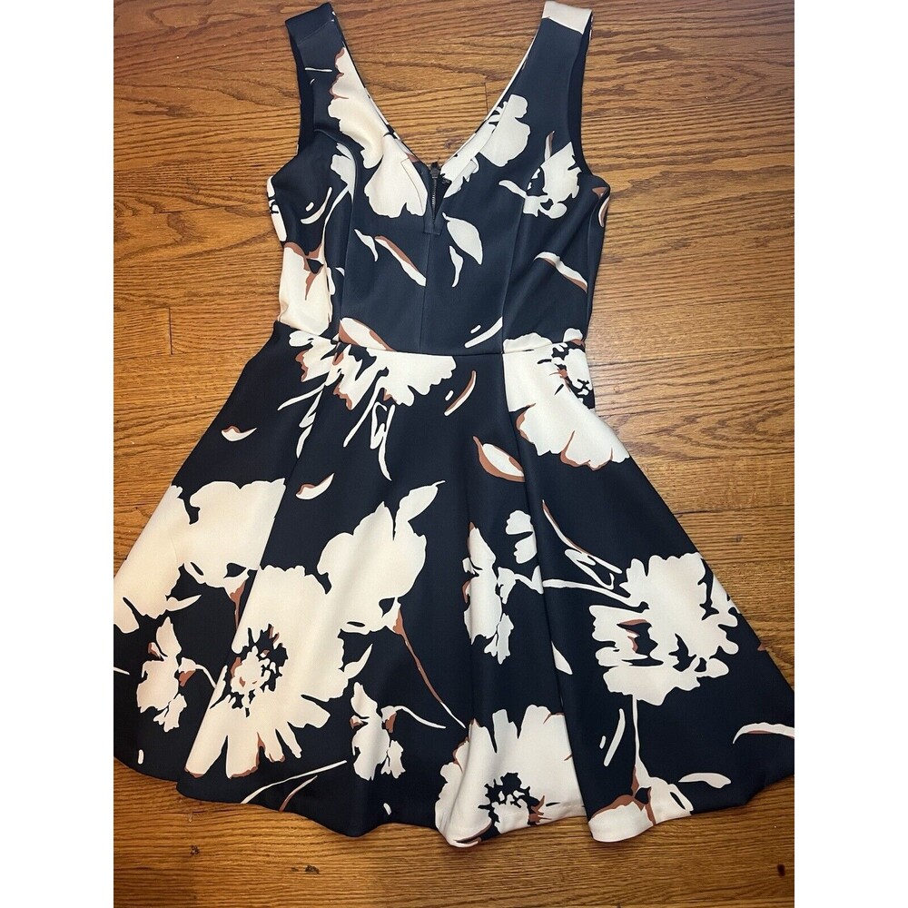 MAEVE ANTHROPOLOGIE dress size 10 Black &white  floral fit & flare  armory scuba